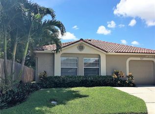 507 Saint Tropez Cir NE, Saint Petersburg, FL 33703
