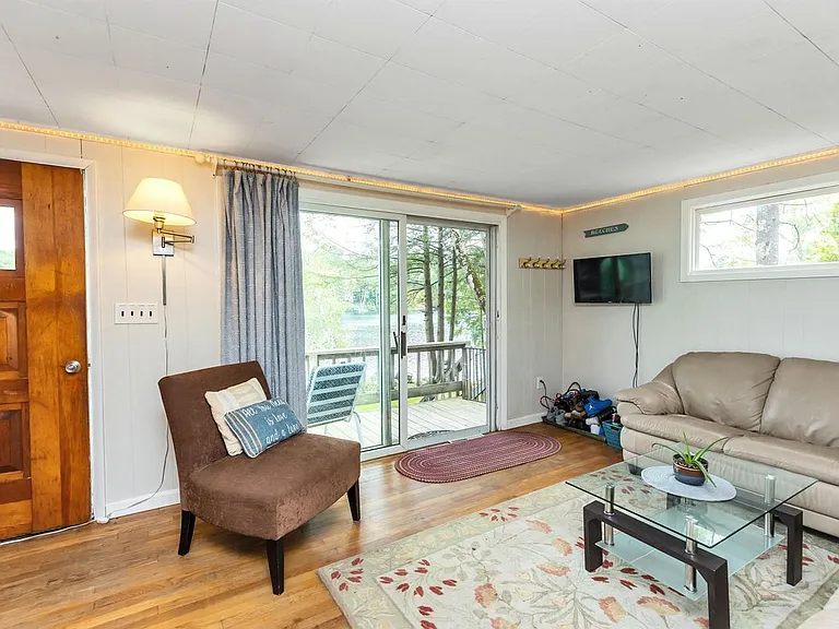 16 Clark Ave — Photo 15