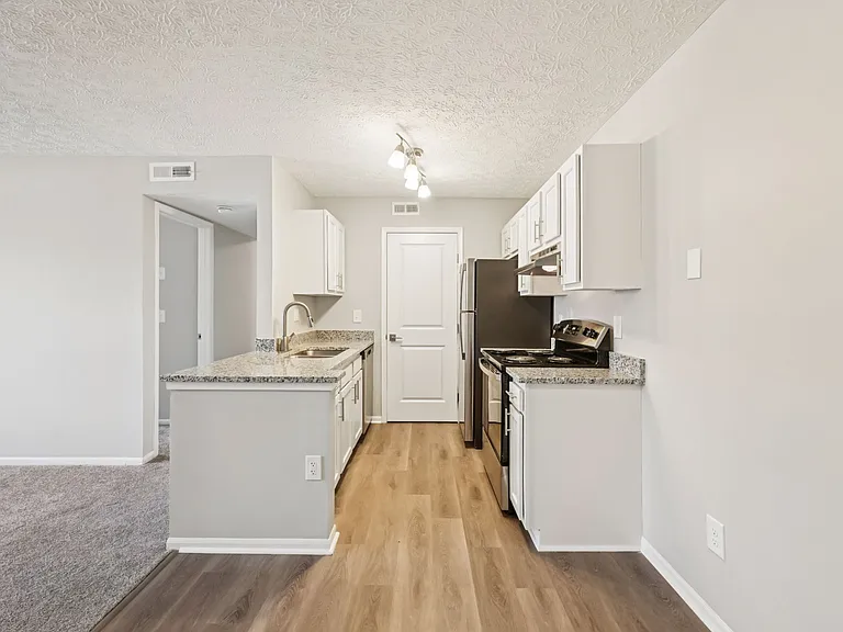 Greensview — Photo 65