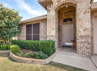 218 Longhorn Dr, Waxahachie, TX 75165
