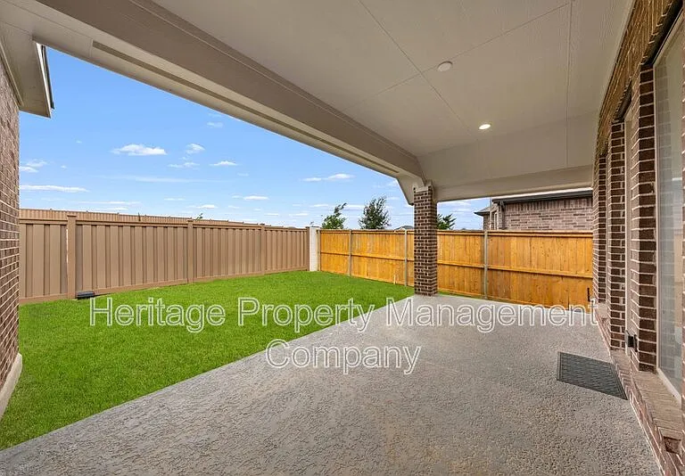 316 Hulda Trl — Photo 38