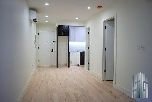 Rented by Skyline Group Real Estate | media 57