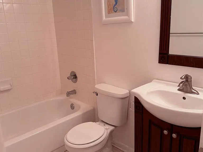 1040 Lake Shore Dr #204 — Photo 23