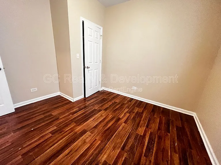 9016 S Justine St #1 — Photo 12
