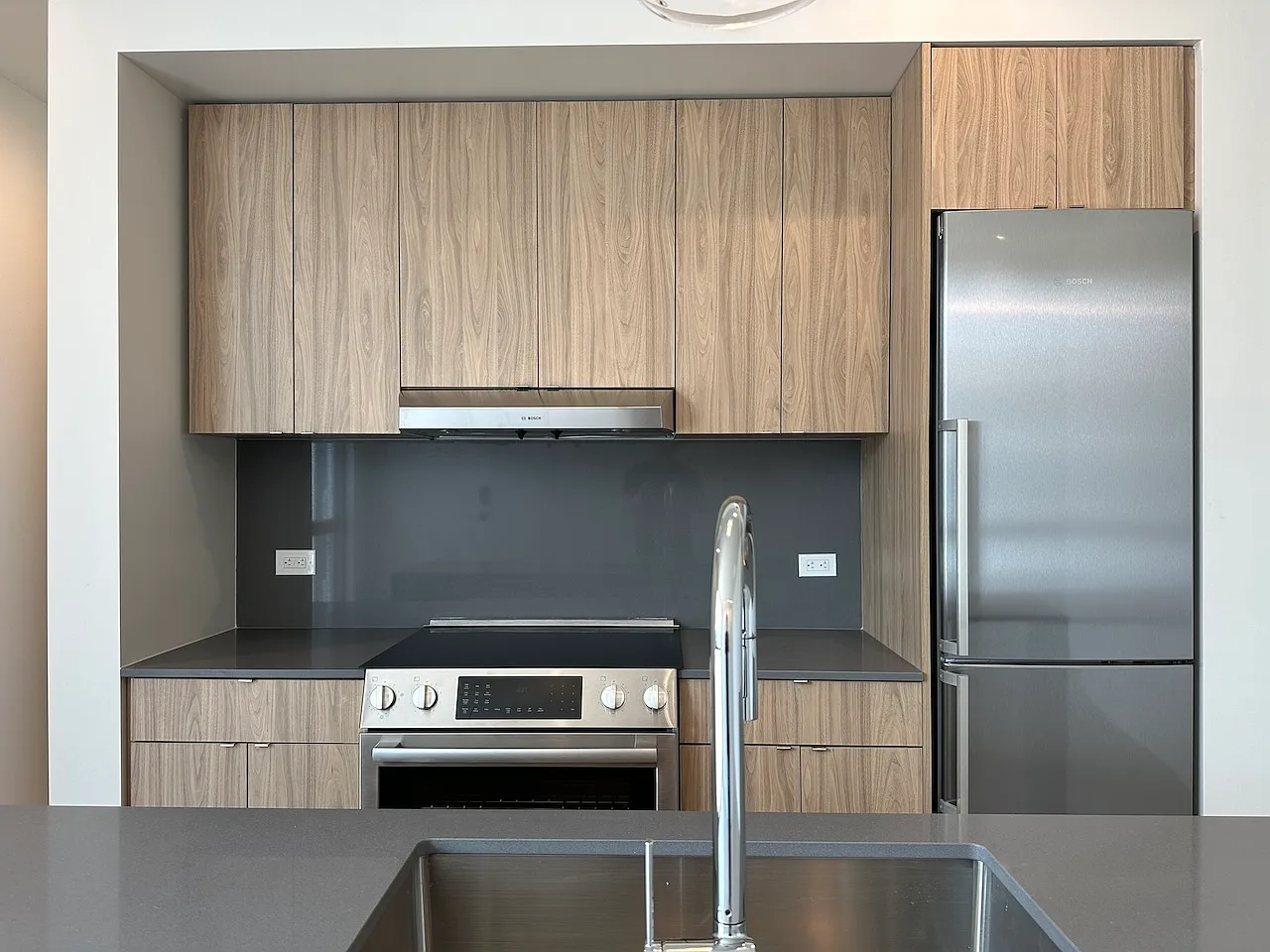 1 bed, 614 sqft, $1,199 — Photo 3
