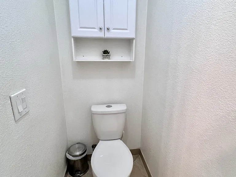 23232 Trillium Dr — Photo 16