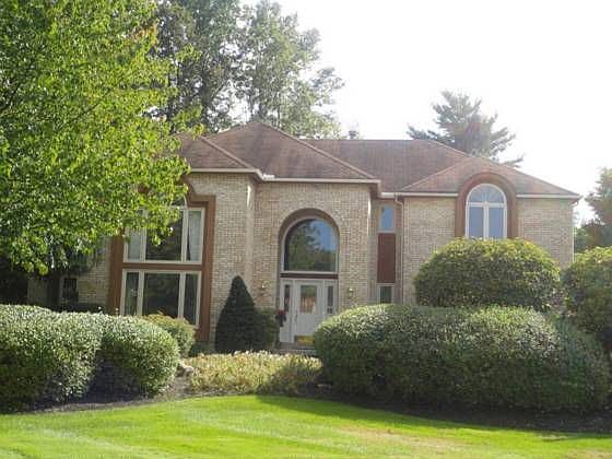 1st image of 3200 Oakwood Ln