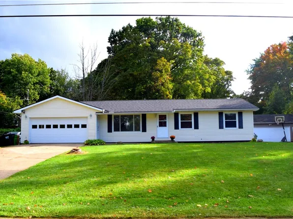 247 Thomas Ave, Munroe Falls, OH 44262