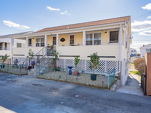 3rd image of 116 Railroad Ave #1