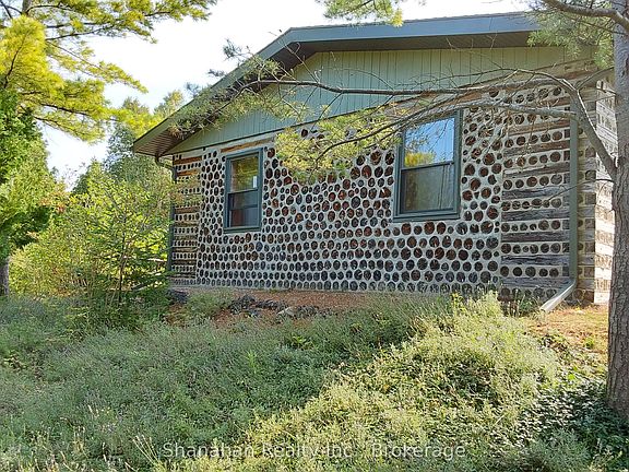 4th image of 579 Cape Hurd Rd