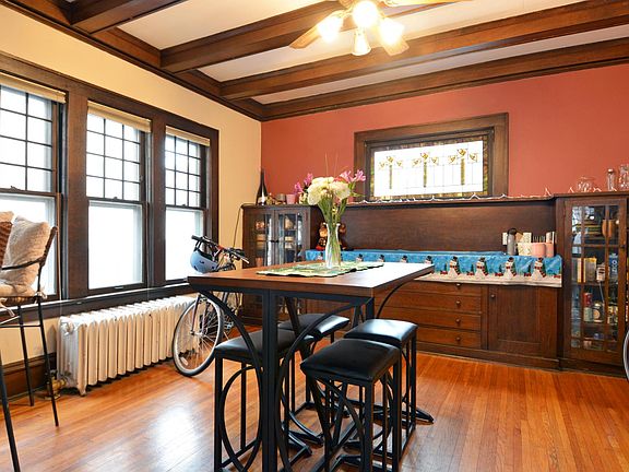3rd image of 2888 Irving Ave S #1