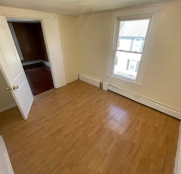 49-51 Birdsall St #49 — Photo 3