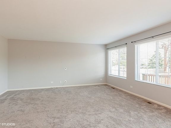 5th image of 1115 Adagio Dr