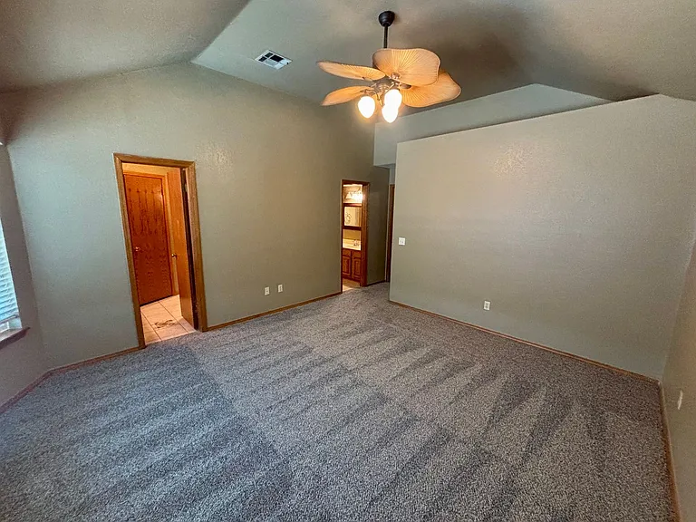 1304 Fairfax Cir — Photo 14