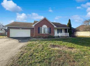 2058 Oakridge Pkwy N, Terre Haute, IN