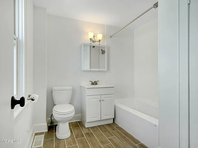 52 Leonard St — Photo 14