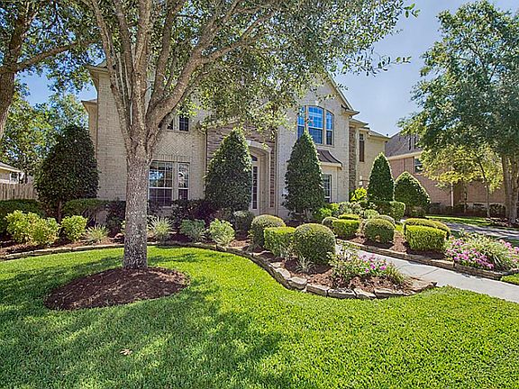 3rd image of 3506 Queensburg Ln
