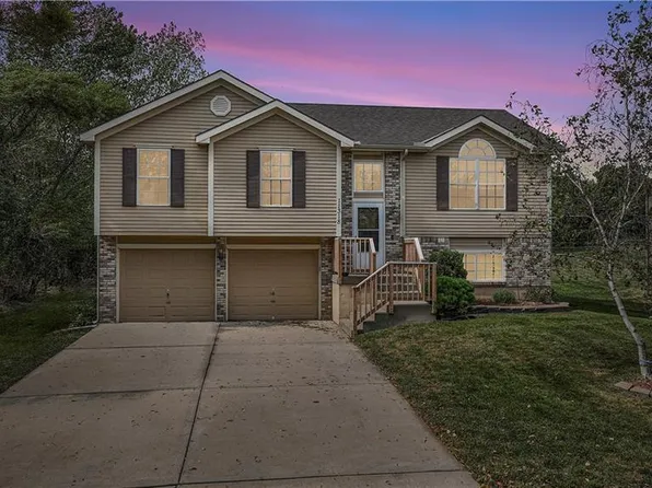 11318 N Ewing Ave, Kansas City, MO 64156