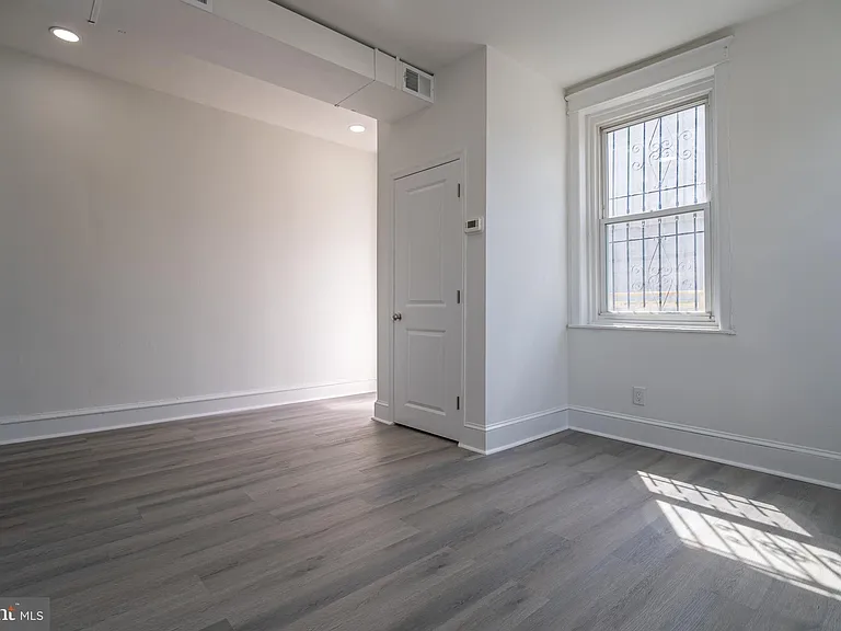 2410 Wharton St #2 — Photo 14