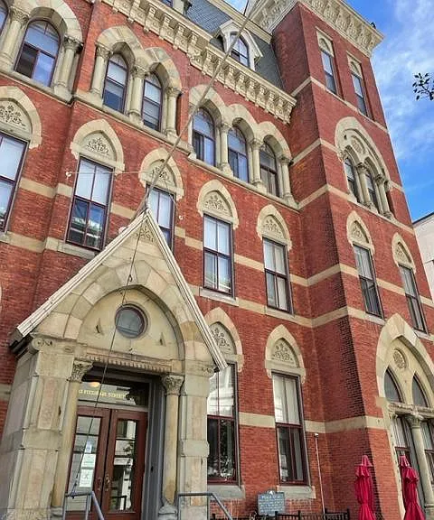 11 Fitzhugh St S #401 — Photo 6