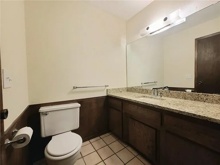 163 Barrett Pl — Photo 9