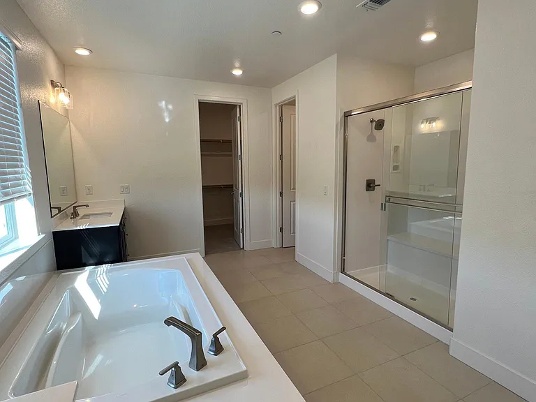 2466 Elan Dr — Photo 17