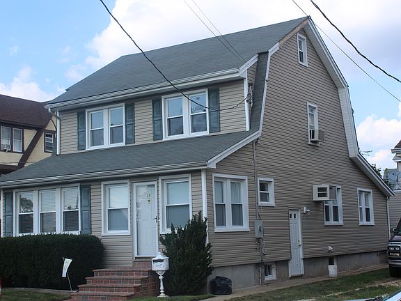 2nd image of 28 Hartwell Pl