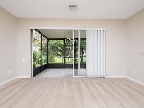 5th image of 2221 Stockton Dr