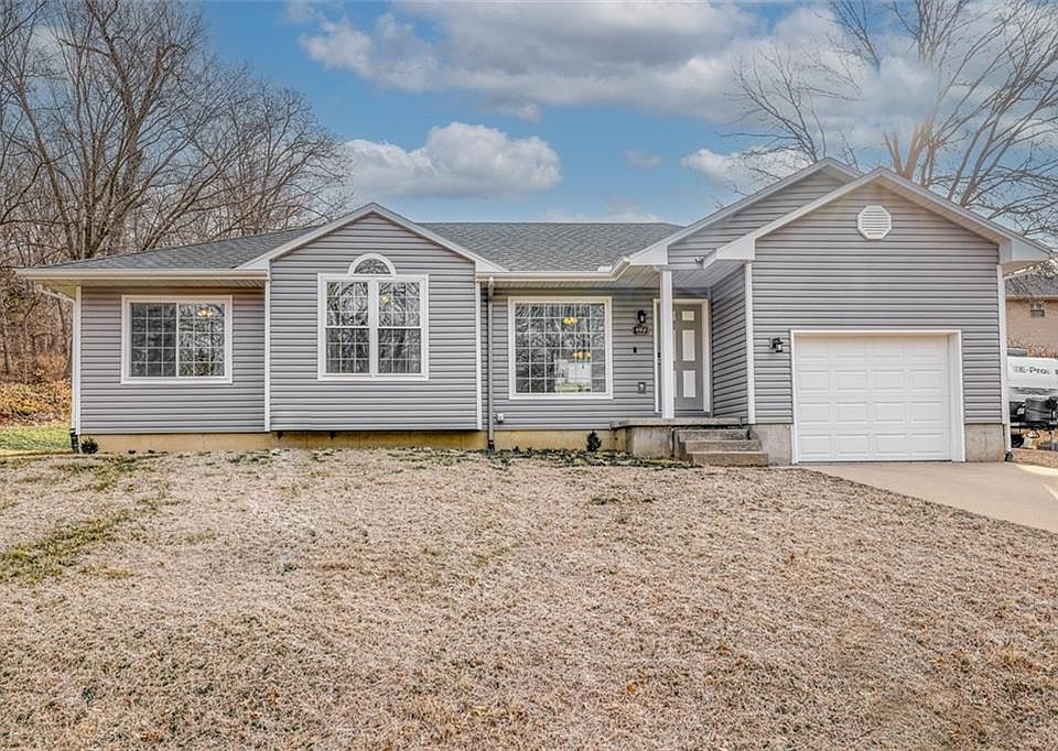 904 N Water St, Clinton, MO 64735 Zillow
