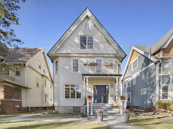 2951 North Prospect AVENUE, Milwaukee, WI 53211