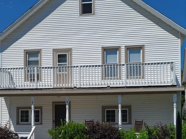 38 4th Street, Hoosick Falls, NY 12090