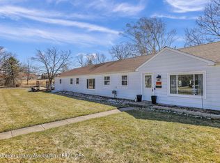2901 Risley Dr, Lansing, MI 48917