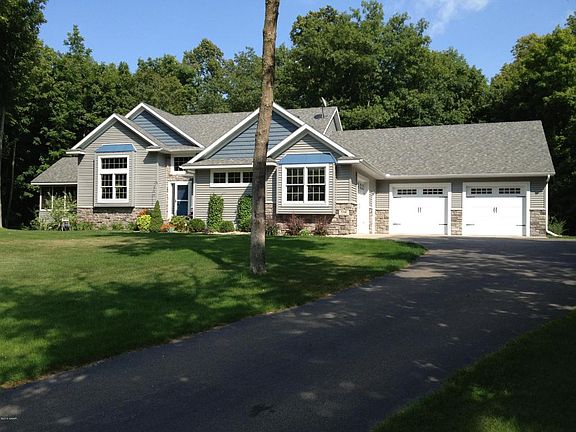 2nd image of 5360 Constitution Ct NE