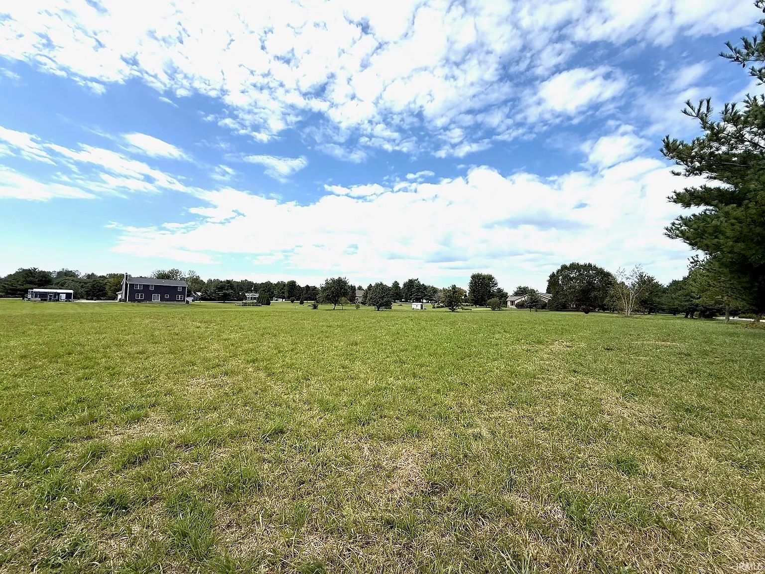 Meadowbrook Dr #3 photo 1