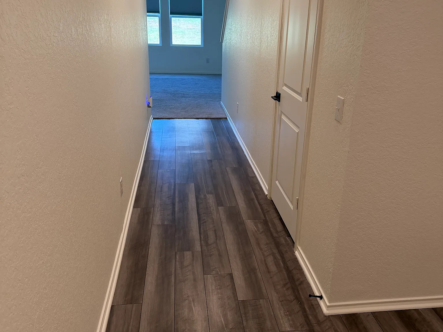 3 bed, 2.5 bath, 1826 sqft, $1,850 — Photo 3