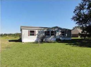 1013 Comeaux Rd, New Iberia, LA 70563