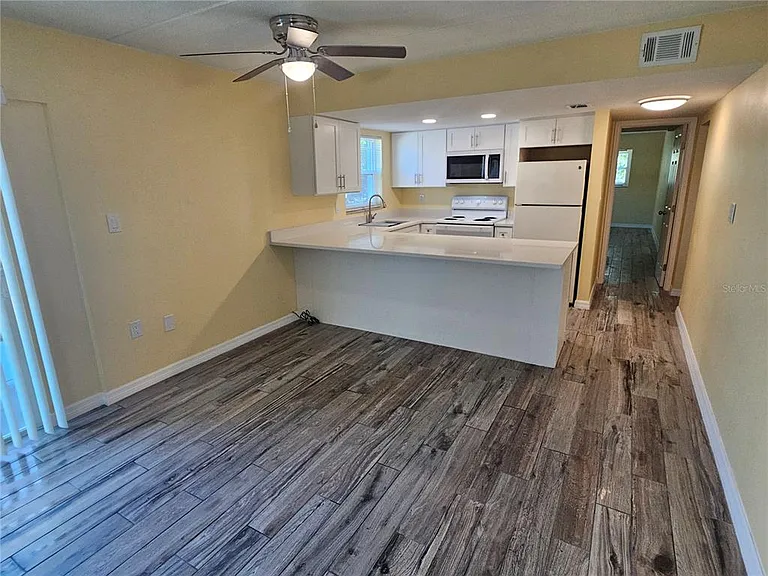 2045 Alpine Rd #1 — Photo 5