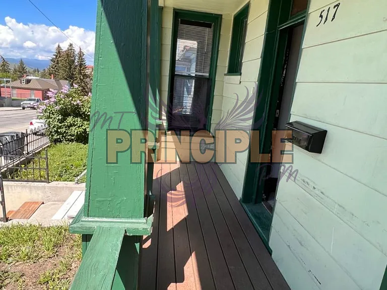 517 W Granite St — Photo 2