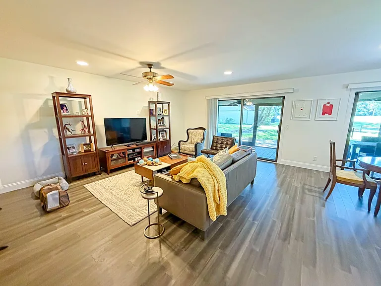 10098 Leisure Ln S #122 — Photo 3