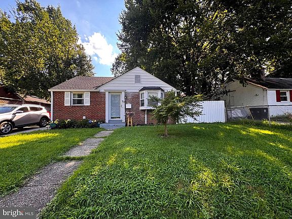 2nd image of 4010 73rd Ave