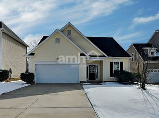 216 Haywood Ln, Clayton, NC 27527