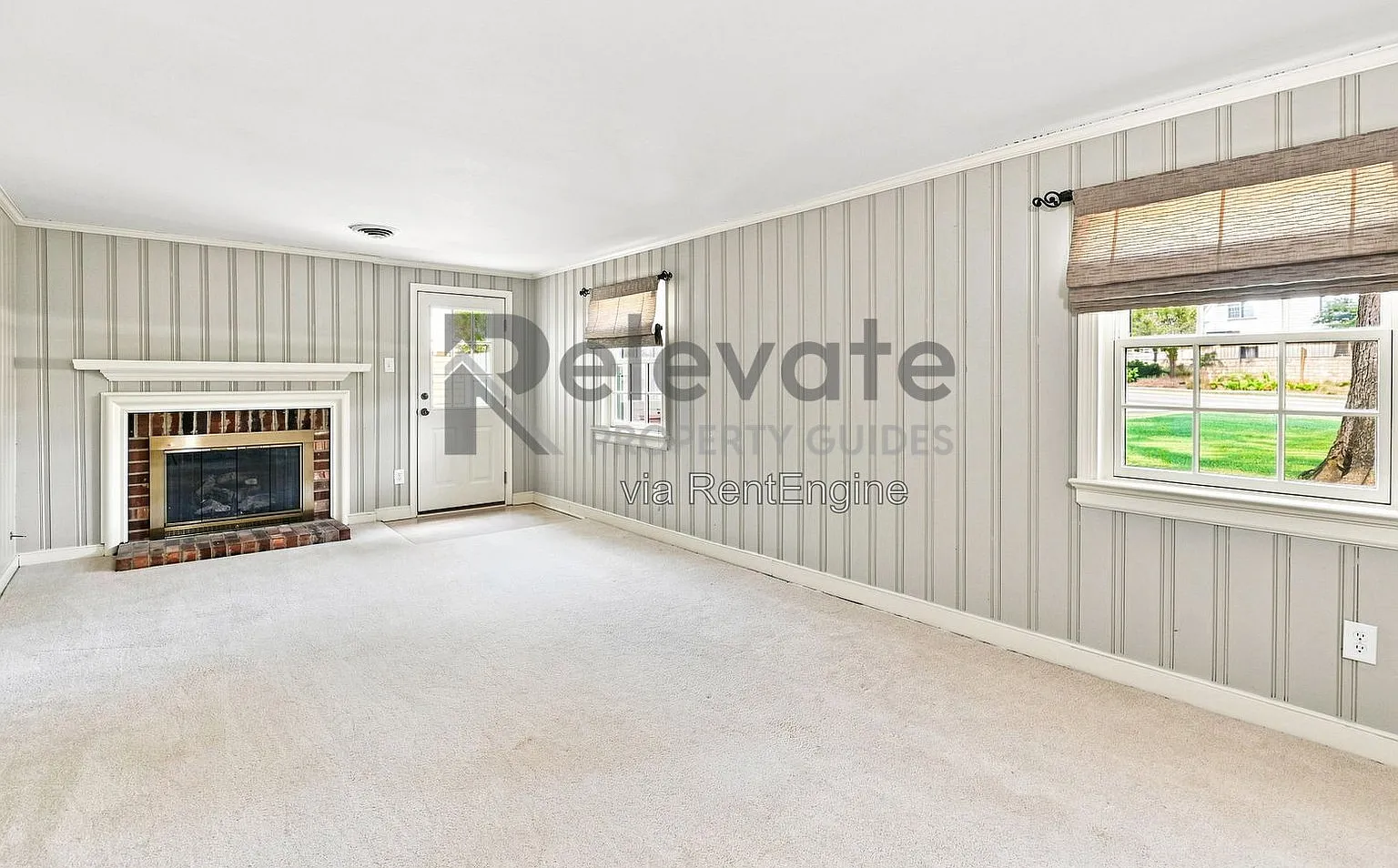 4 bed, 2.5 bath, 2900 sqft, $2,995 — Photo 2
