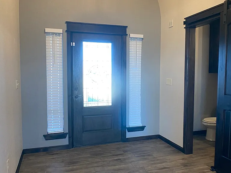 77 NE Simmons Cir — Photo 15