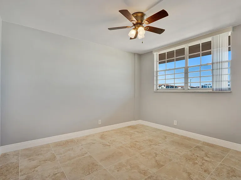 4500 N Federal Hwy #316B — Photo 9