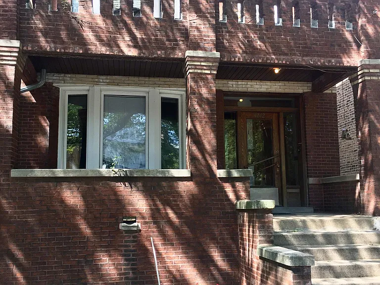 4242 N Damen Ave #1 — Photo 14
