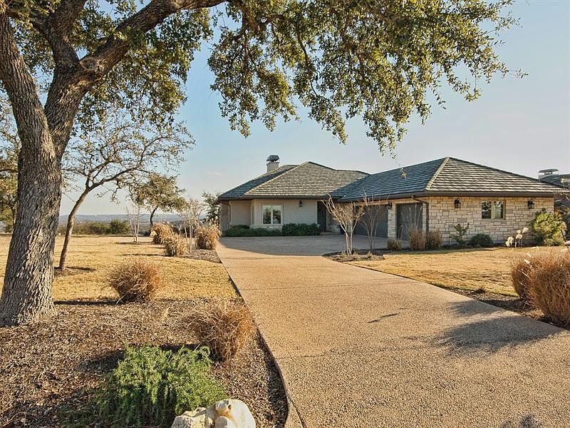1st image of 1117 Majestic Hills Blvd