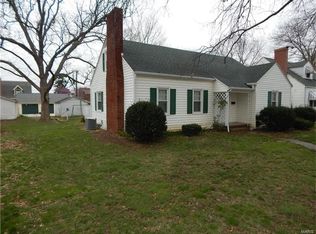 712 Locust St, Red Bud, IL 62278