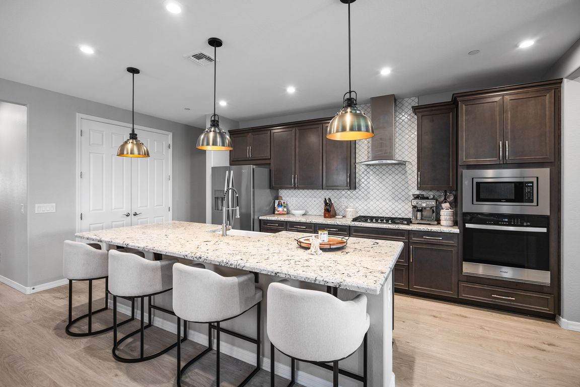 next background image