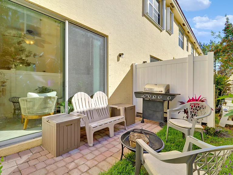 9504 SW Merlin Ct — Photo 31