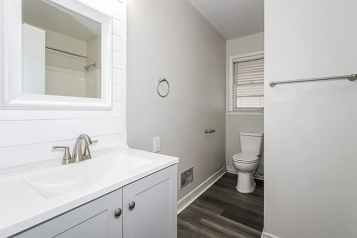 1115 Terrace Cir — Photo 11
